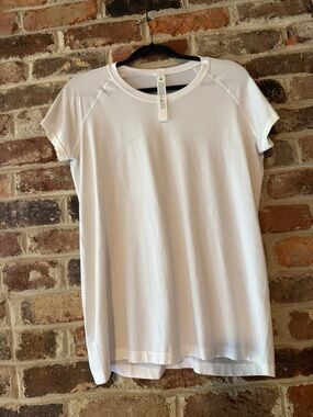 lululemon athletica White Short Sleeve Crew Tee